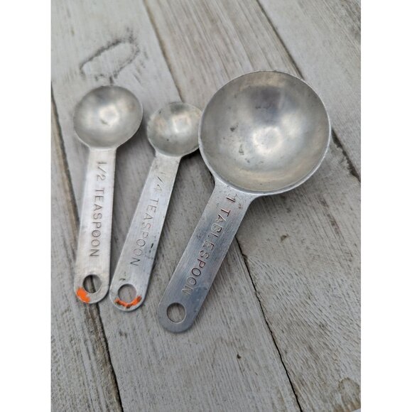 Metal Aluminum Measuring Spoons Set of 7 - Picture 3 of 6